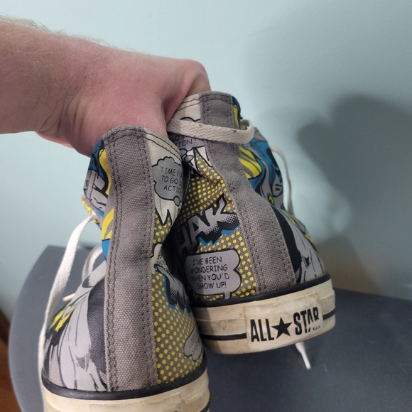 DC Comics Batman X Converse Comic Strip High Top Sneakers Size 12 - Picture 2 of 4